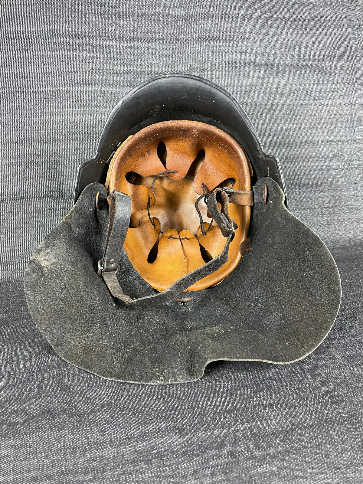 STUNNING GERMAN WW2 FIRE BRIGADE DOUBLE DECAL HELMET W/ ORIGINAL COMB LINER CHINSTRAP AND NECK PROTECTION