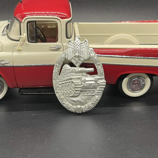 GERMAN WW2 SILVER GRADE PANZER ASSAULT BADGE BY KARL WURSTER