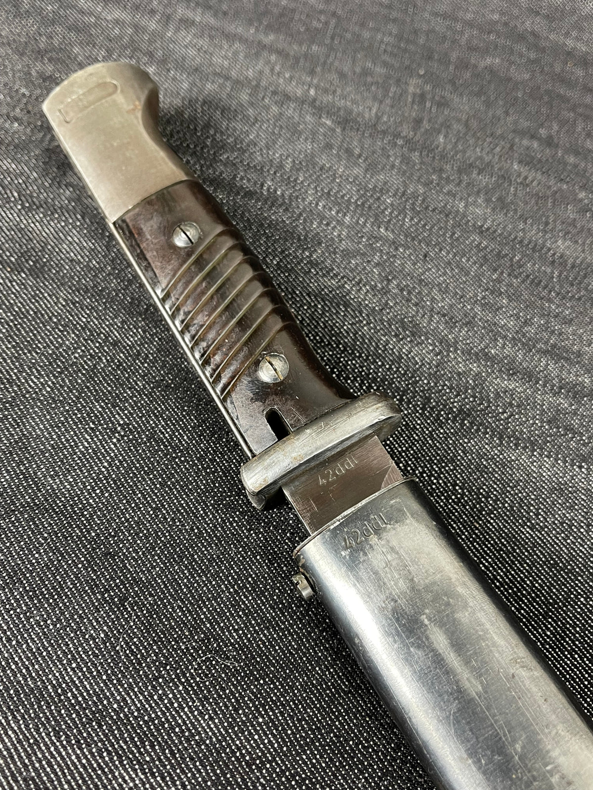 GERMAN WW2 MATCHING K98 S84/98 III PATTERN COMBAT BAYONET DDL 42 W/ RED HUE UNSHARPENED BLADE