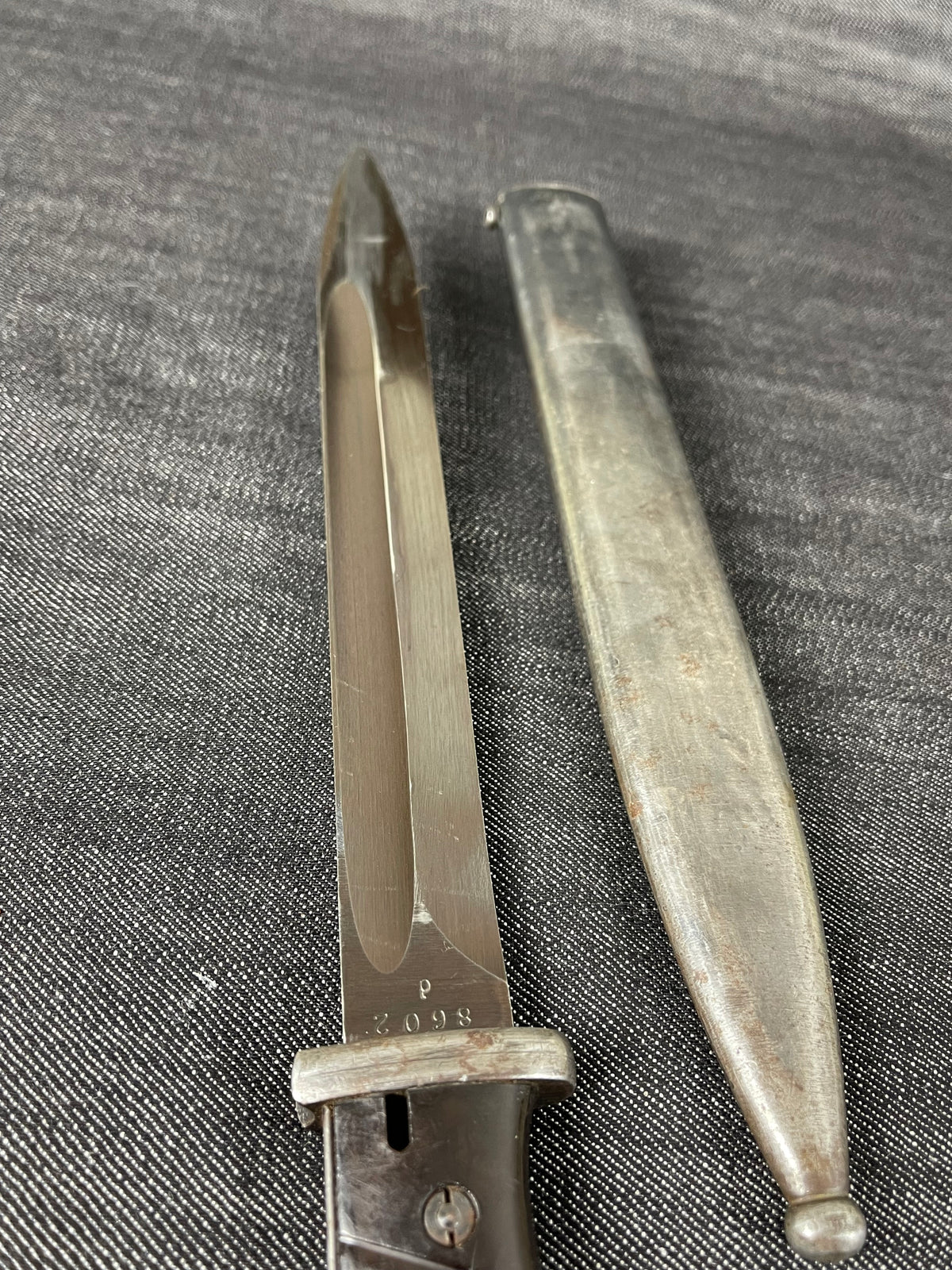 GERMAN WW2 MATCHING K98 S84/98 III PATTERN COMBAT BAYONET DDL 42 W/ RED HUE UNSHARPENED BLADE