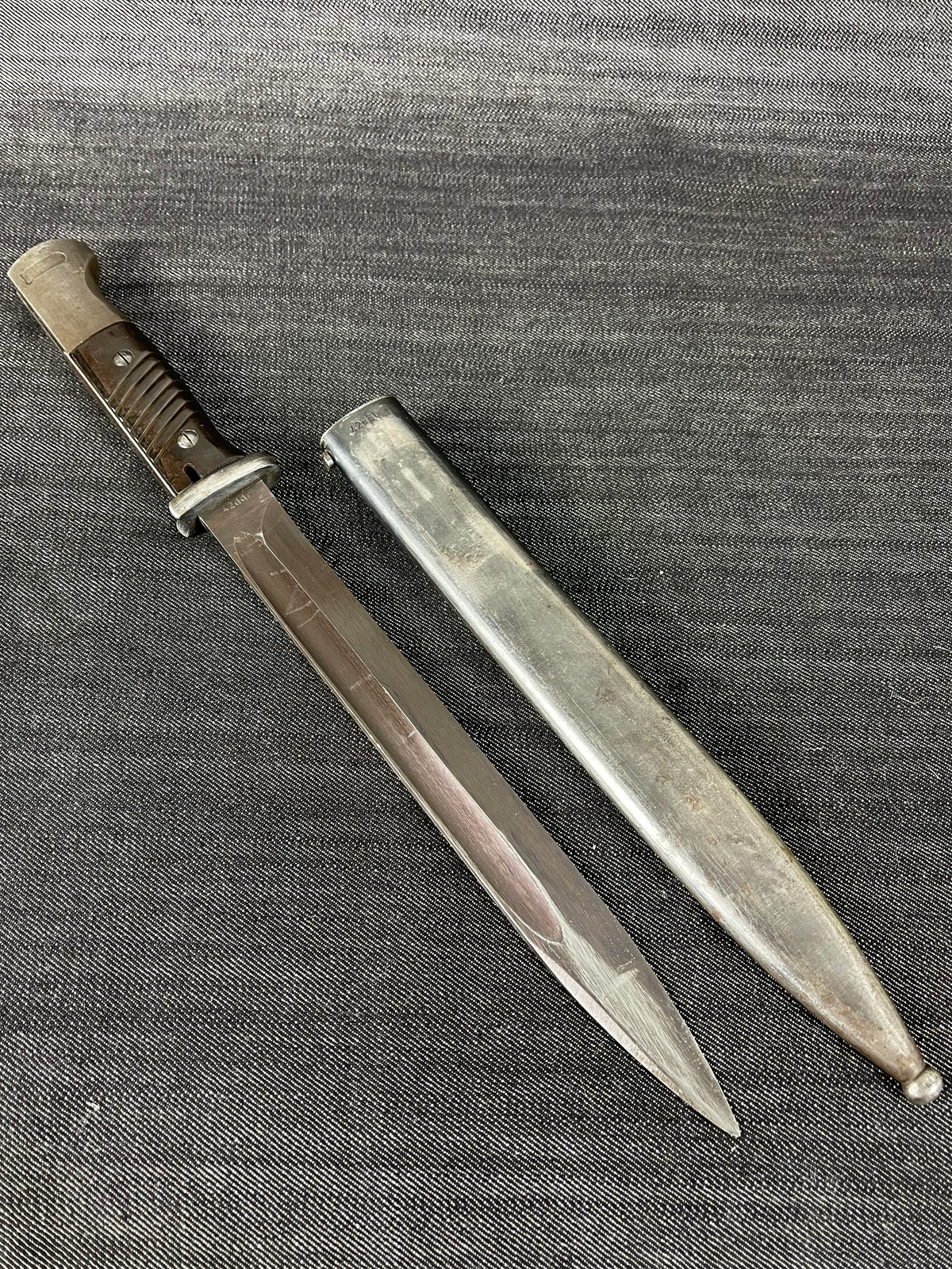 GERMAN WW2 MATCHING K98 S84/98 III PATTERN COMBAT BAYONET DDL 42 W/ RED HUE UNSHARPENED BLADE