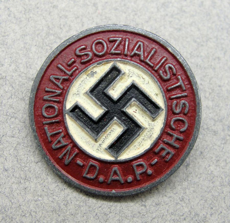 NSDAP Membership Badge by "RZM M1/17"