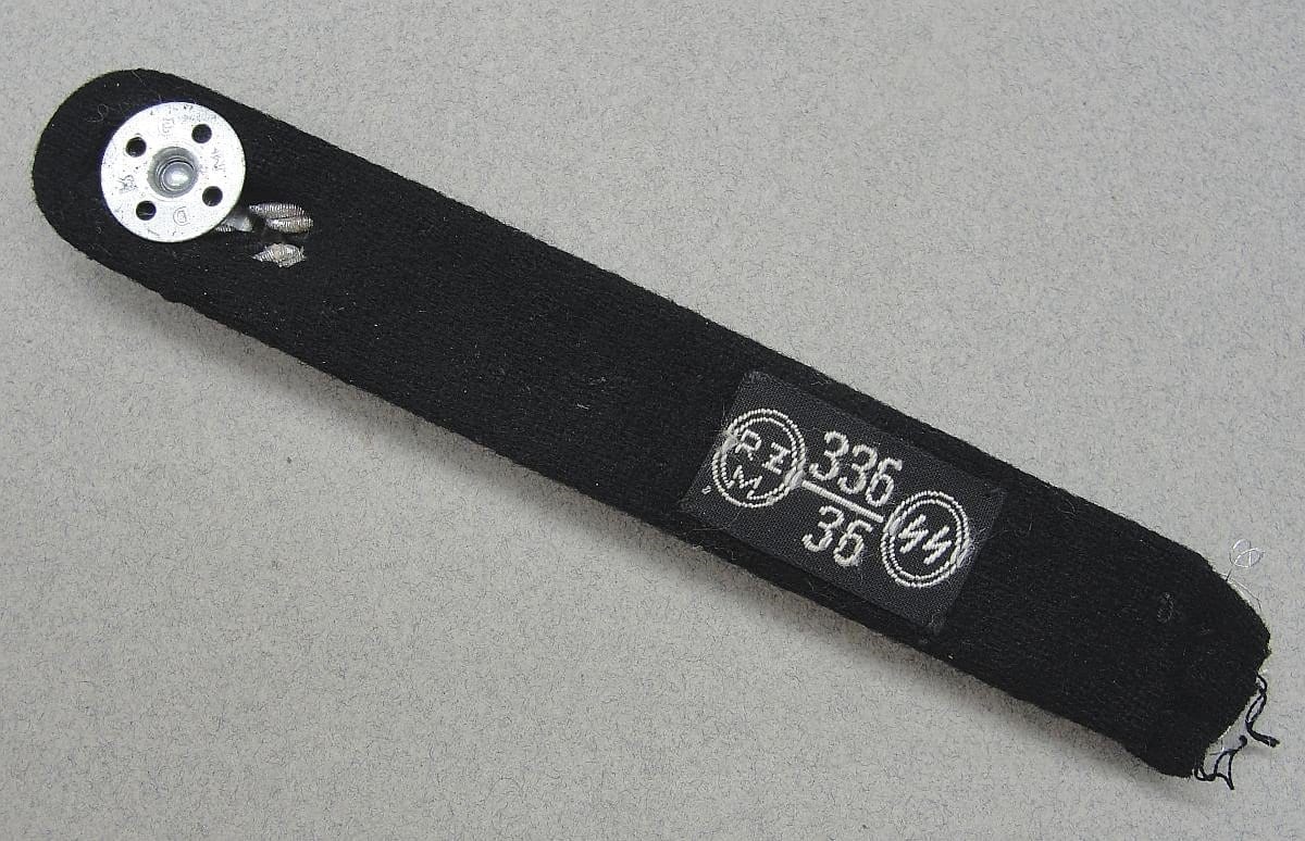 Shoulder Strap for Rank of SS-Mann to SS-Hauptscharfûhrer with SS RZM Tag