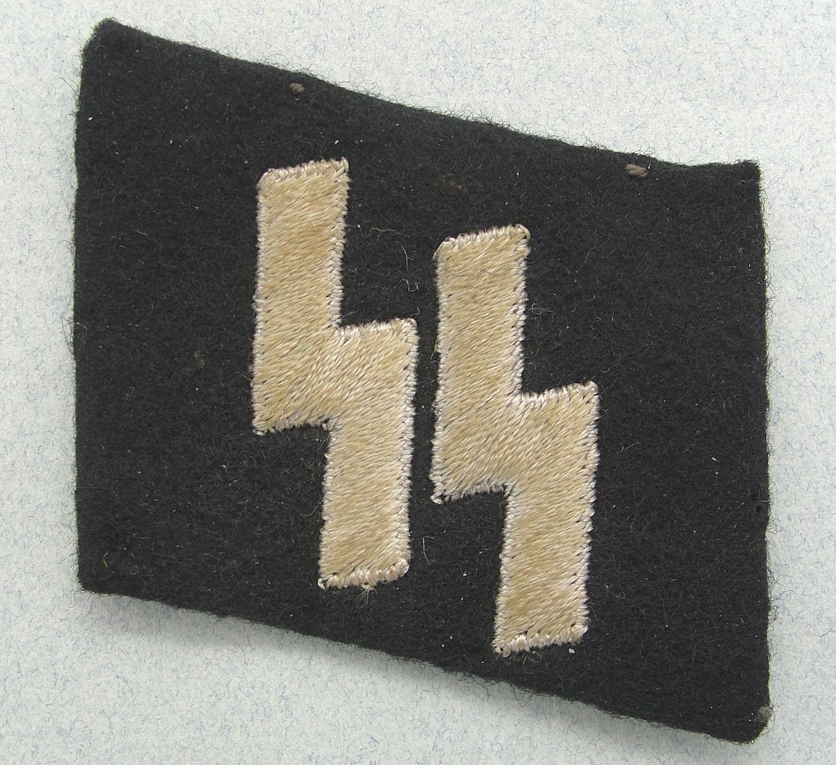 SS EM/NCO's Collar Tab, Machine Embroidered Version