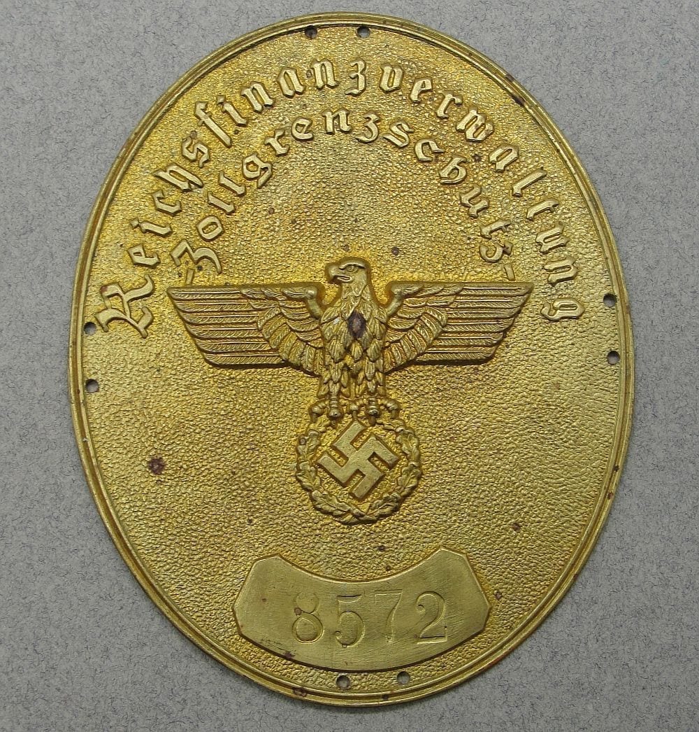 Reich's Tariff Border Control Arm Shield