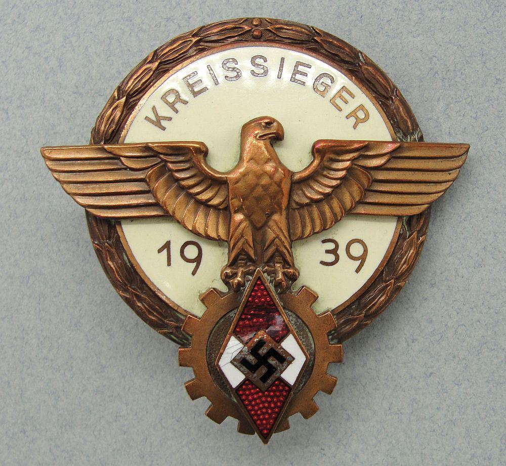 1939 Hitler Youth KREISSIEGER Badge by WAGNER