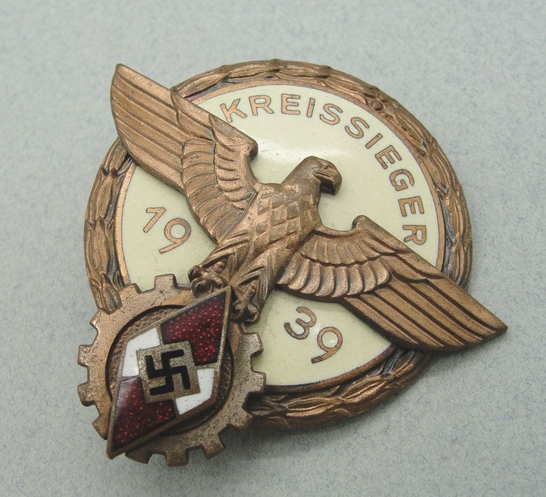 1939 Hitler Youth KREISSIEGER Badge by AURICH