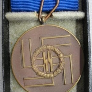 Cased SS 8 Year Service Medal, Choice