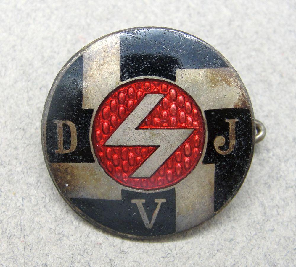 Hitler Youth Deutsches Jungvolk  DJV Membership Badge