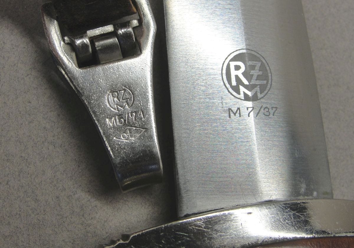 SA Dagger by "RZM M7/37" (Robert Klaas)